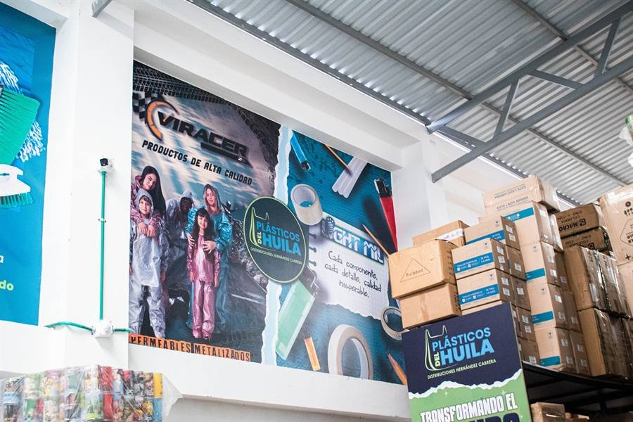 Diseño e instalación de rotulación y adhesivos publicitarios